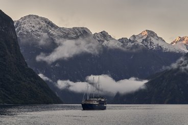 Overnight_Milford_Sound_NZ.jpg